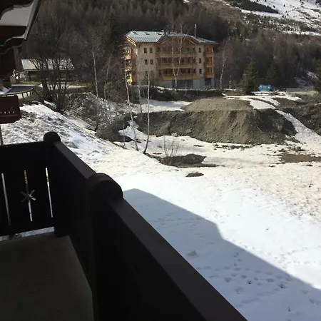 Les Chalets D'or 2 Chambres Separees Et Parking Apartamento